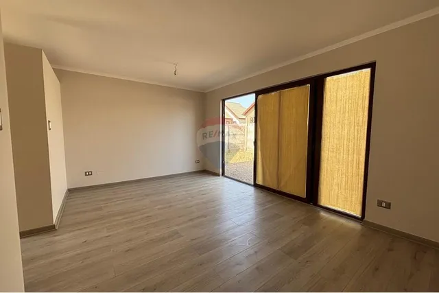 Arriendo De Casa En Cond. Las Dalias