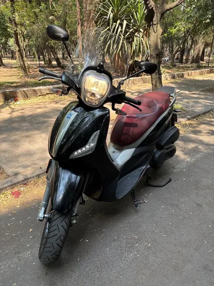 Piaggio Beverly 350