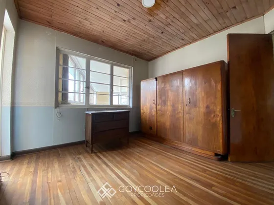Casa En Venta De 5 Dorm. En Quilpué