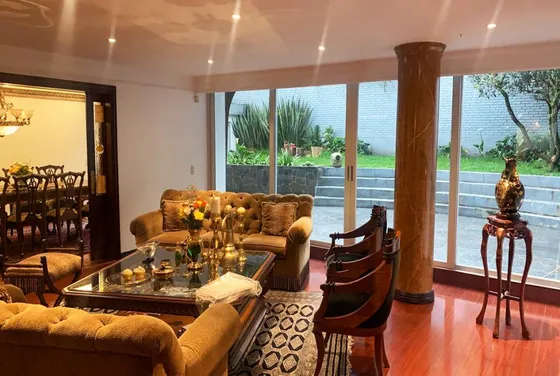 Casa En Venta En Santa Ana Occidental. Cod V1354