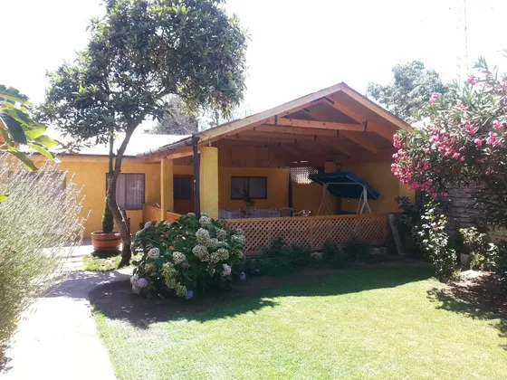 Excelente Casa, Cerca De Colegios, Central...