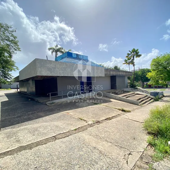 En Venta: Local Comercial De 481 M2, Con Un Área De Terreno De 1.067 M2, Ubicado En La Ciudad De Puerto Ordaz, Sector Centro Cívico.