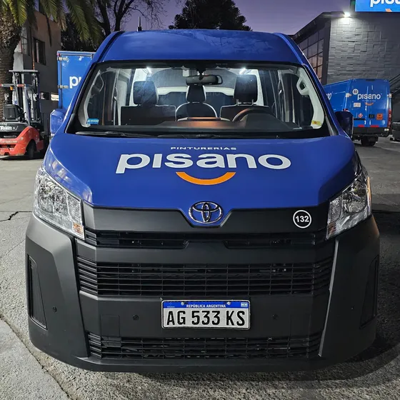 Toyota Hiace 2.8 Tdi Furgón 6at L2h2 3a 5p