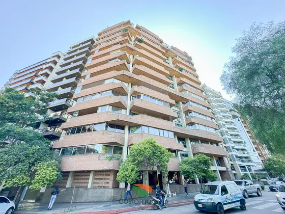 Exclusivo Semipiso En Venta  Nueva Córdoba Frente Al Parque