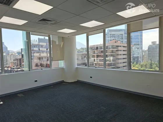 Oficina En Venta En Las Condes Metro Tobalaba