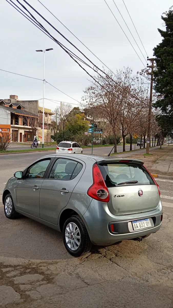 Fiat Palio 1.4 Attractive 85cv525969383941754889