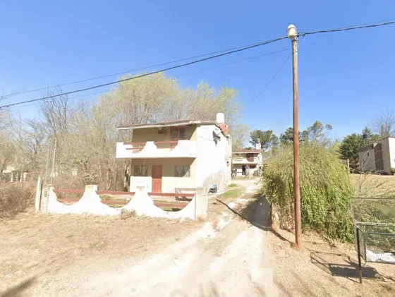 A Refaccionar 2 Casas De 2 Dormitorios C/u