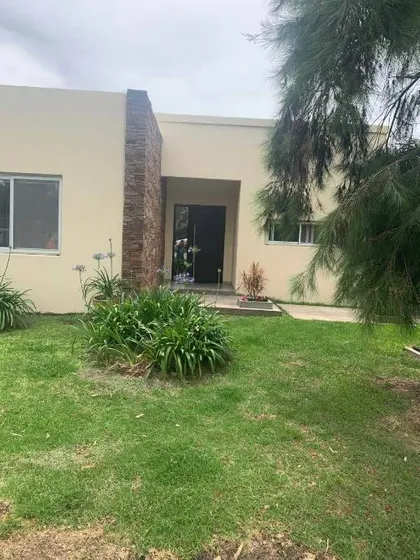 Casa De 4 Ambientes En Una Sola Planta En Altos De Hudson 1
