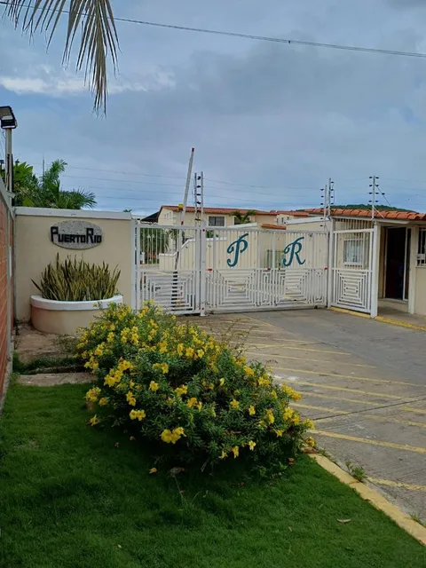 Town Hause En Venta Puerto Ríos,  Nva Barcelona 