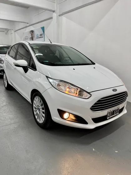 Ford Fiesta Kinetic 1.6 Se Plus 120cv