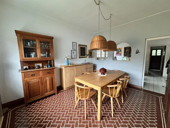 Vendo Casa 2 Dormitorios-  Arguello - 720 M2 Terreno