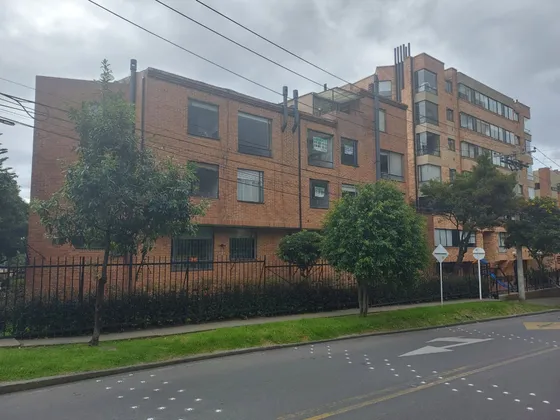 Apartamento En Arriendo/venta En Bella Suiza-usaquén. Cod V305