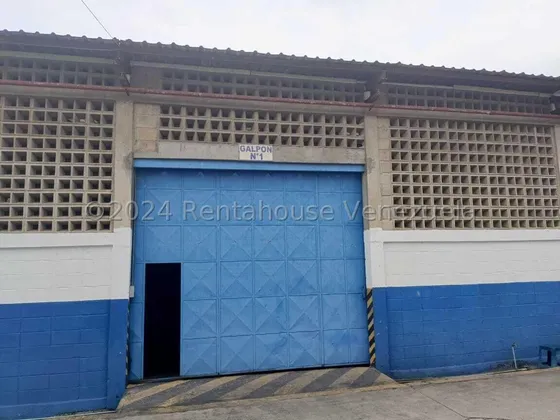 Maritza Lucena Alquila Amplio Galpón En Cabudare,-2 4 2 7 8 6 6- Cerrado Con Vigilancia 24/7, Portón Corredizo, Servicios Básicos, 
