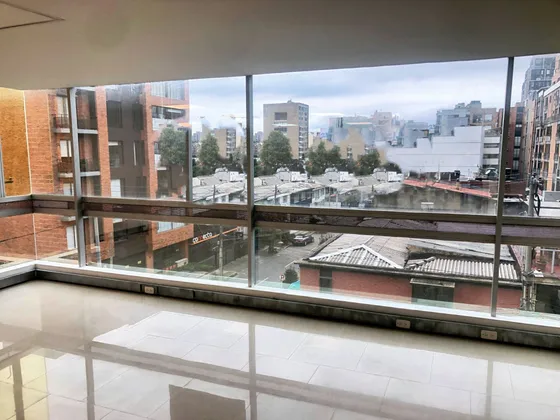 Oficina En Arriendo/venta En Santa Barbara-usaquén. Cod V2286