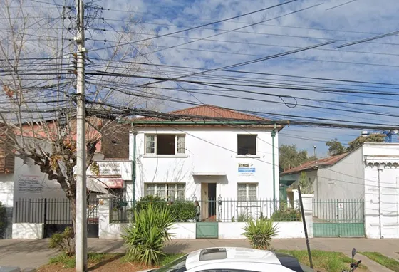 Casa Aislada De 2 Pisos Cerca Metro Manuel Montt