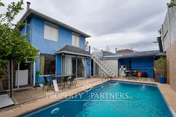 Hermosa Casa Con Piscina En Micro-barrio Seguro Co...