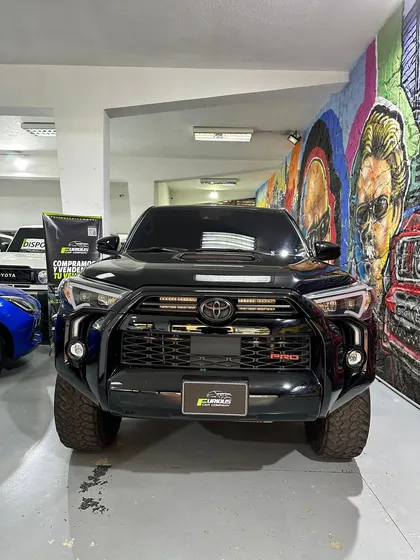 Toyota 4runner Sr5