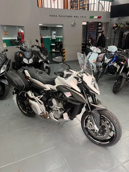 Mv Agusta Stradale 800
