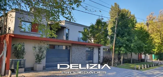 Venta De Casa En Parque Leloir