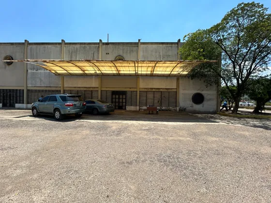 Galpon Con Doble Acceso En El Sector Mesones