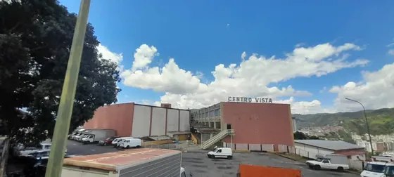 Excelente Local Comercial, En Trapaso