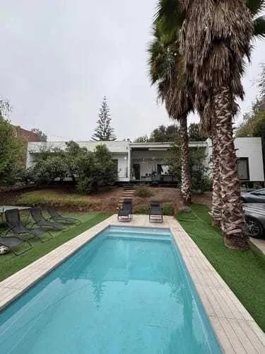 Gran Casa En Comuna De La Reina Alta (94933)