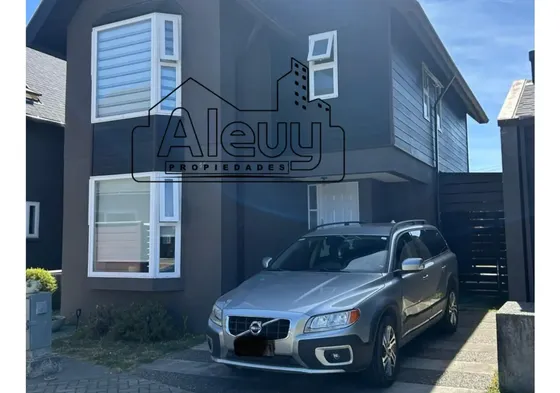 Casa De 105m2 3d 3b, 2 Pisos, Condominio Torobayo, Valdivia