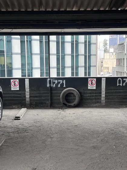 Estacionamiento Techado Huérfanos 635, Dueños Directos