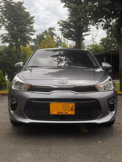Kia Rio 1.4 Zenith Hb 5 P