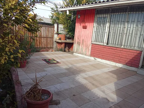 Vendo Cómoda Casa En Conchalí (95782)
