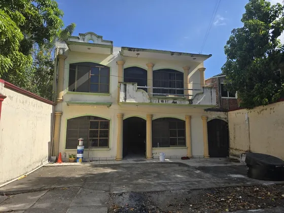 Casa En Venta En Fracc. Las Flores