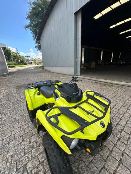 Can-am Outlander 570 4x4