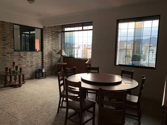 Penthouse En Venta Resd Santiago Urb Camoruco 273971 Mm