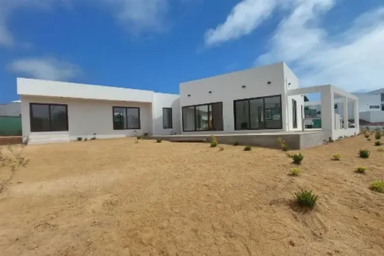 Casa En Venta De 4 Dorm. En Marbella, Puchuncavi