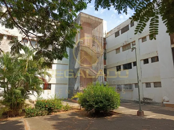 Av-1550 Zona Oeste Apartamento Residencias Las Acacias