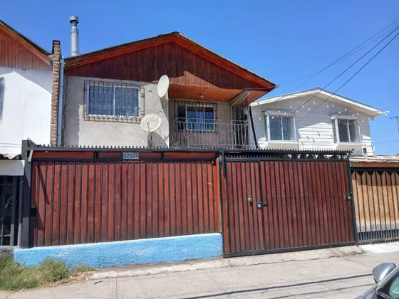 Venta De Casa 4d. Cercana A Autopista Y Metrotren
