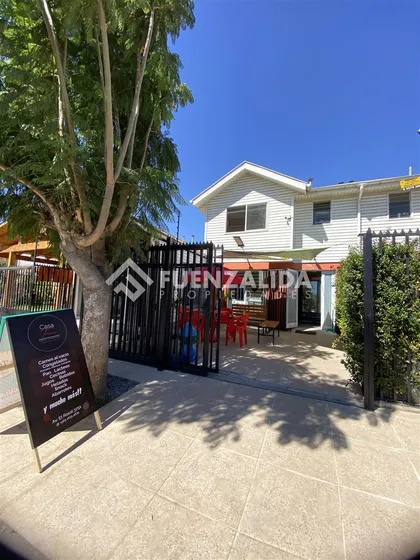 Casa En Venta De 3 Dorm. En Maipú