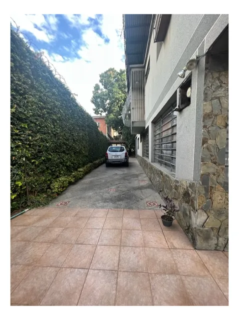 Se Vende  Casa 373m2. 6h/3b/6p. Guatire.