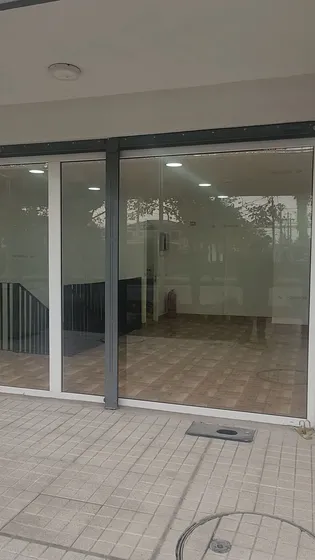 Local Comercial Nuevo Con Bodega Y Estacionamiento