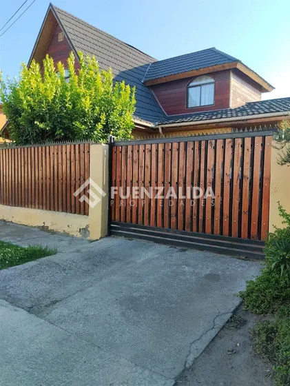 Casa En Venta De 4 Dorm. En Padre Hurtado