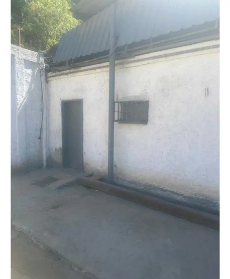 Alquilo Galpón C/ Oficina 277m2 La Yaguara 1180