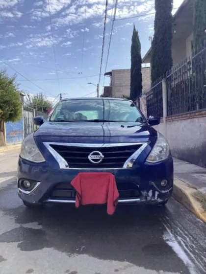 Nissan Versa 1.6 Advance Mt