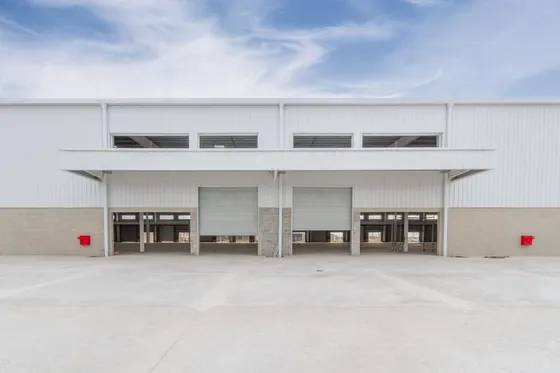 Excelente Deposito En Esteban Echeverria De 18000 M2 Cub