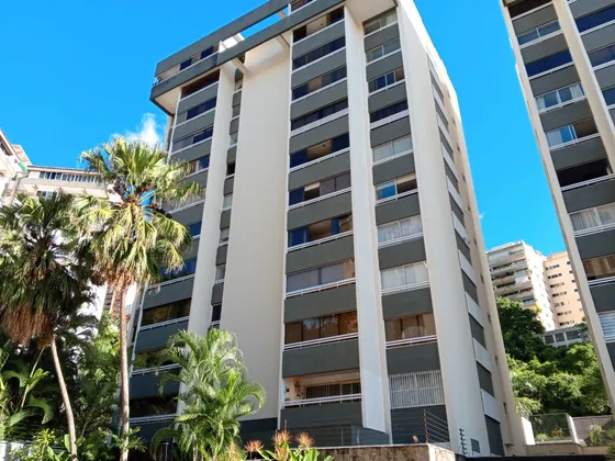 En Alquiler, Exclusivo Apartamento En Sta. Rosa De Lima - Caracas. (r.o)