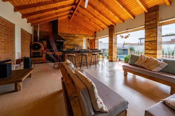 Venta Hermosa Casa Con Gran Quincho Y Piscina María Lucia