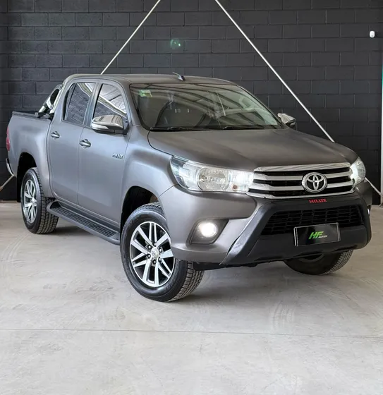 Toyota Hilux Pick-up 2.8 Cd Srv 177cv 4x2