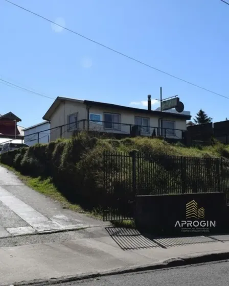 Amplia Propiedad Comercial / Industrial Centrico Puerto Mont