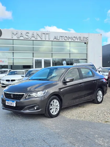 Peugeot 301 1.2 Active