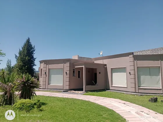 Casa En Alquiler Temporal En San Eliseo