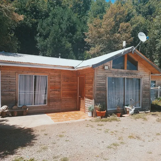 Pp Parcela Con Casa Madera Nativa, Piscina, Criadero, Bodega